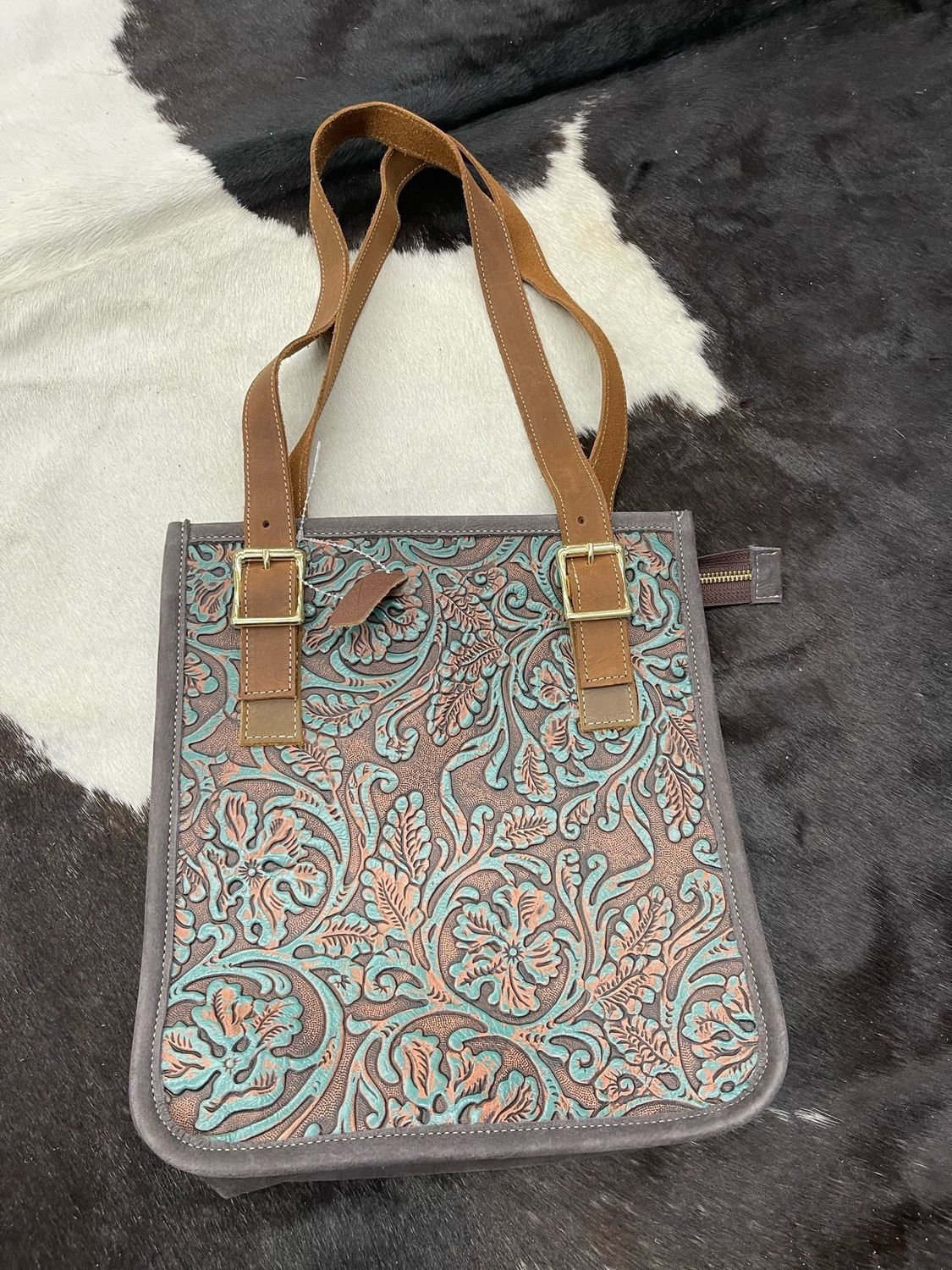ITALIAN LEATHER OVER THE SHOULDER PURSE