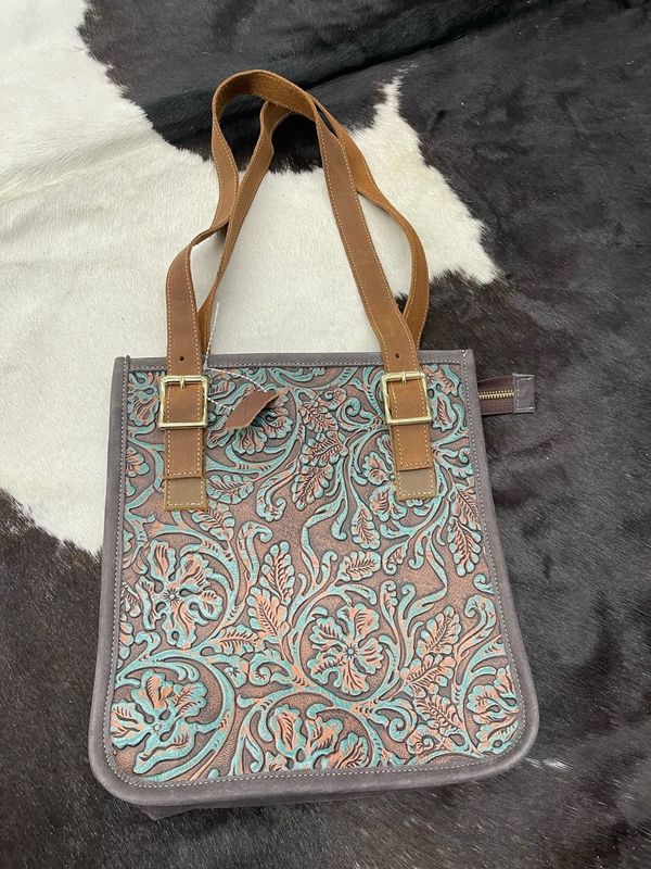 ITALIAN LEATHER OVER THE SHOULDER PURSE
