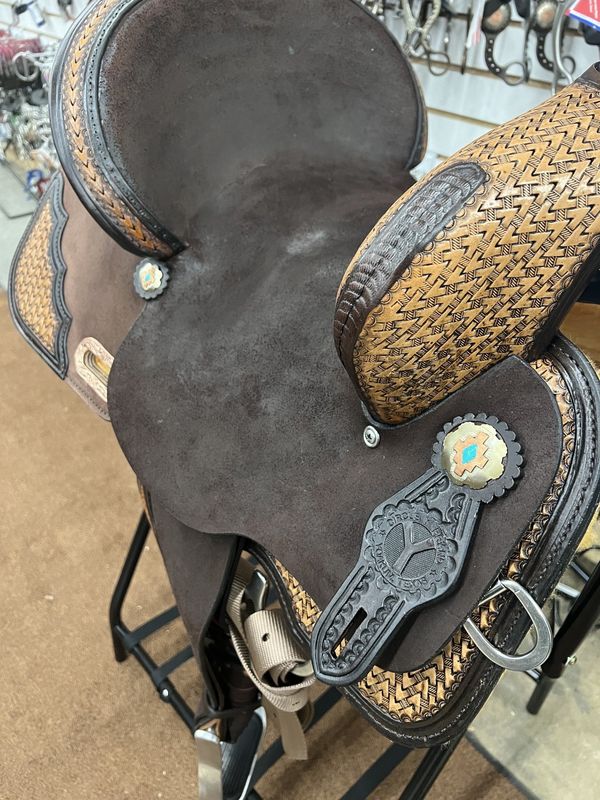14.5" Circle Y Dawson Barrel Saddle - Wide Fit