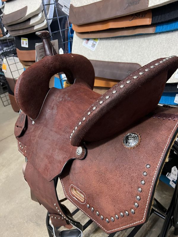15" Circle Y Redwood Barrel Saddle - Wide Fit