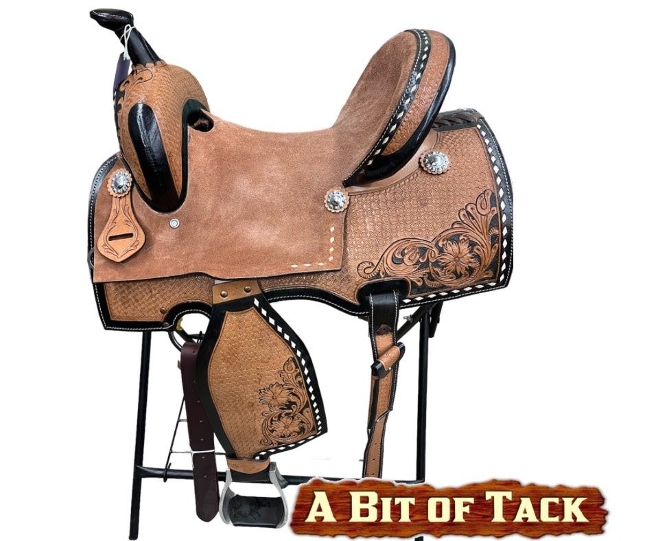 15&quot; Barrel Saddle w/black &amp; natural tooling