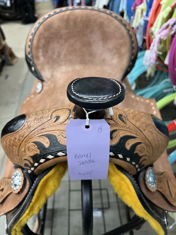 15" Barrel Saddle w/black &amp; natural tooling