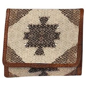 24184026W JUSTIN LADIES SMALL WALLET TAN AZTEC BLANKET