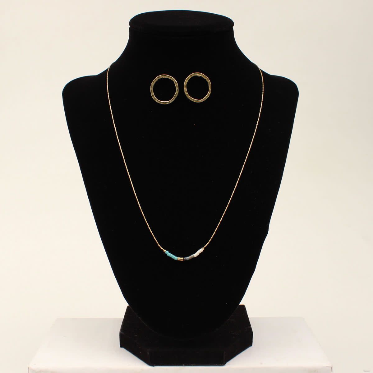 BEADED WESTERN NECKLACE AND EARRING SET