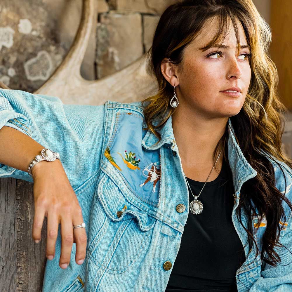 MONTANA SILVERSMITHS HEAVEN&#39;S HALO CUFF BRACELET
