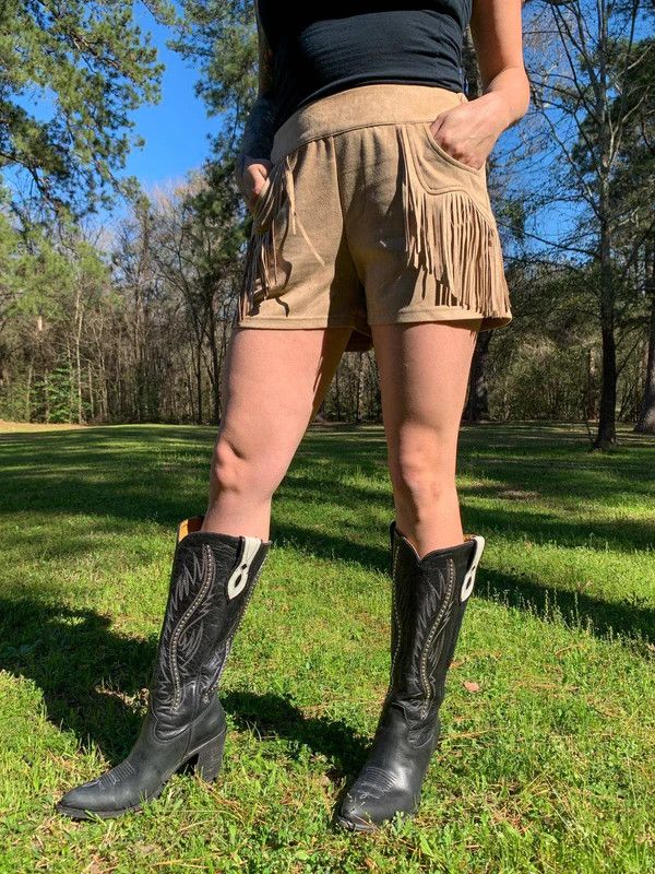 HOLY MOLY SUEDE FRINGE SHORTS