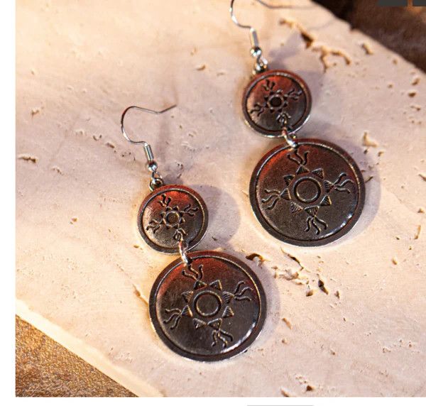 WRANGLER WESTERN CIRCLE SHAPE DANGLE EARRING