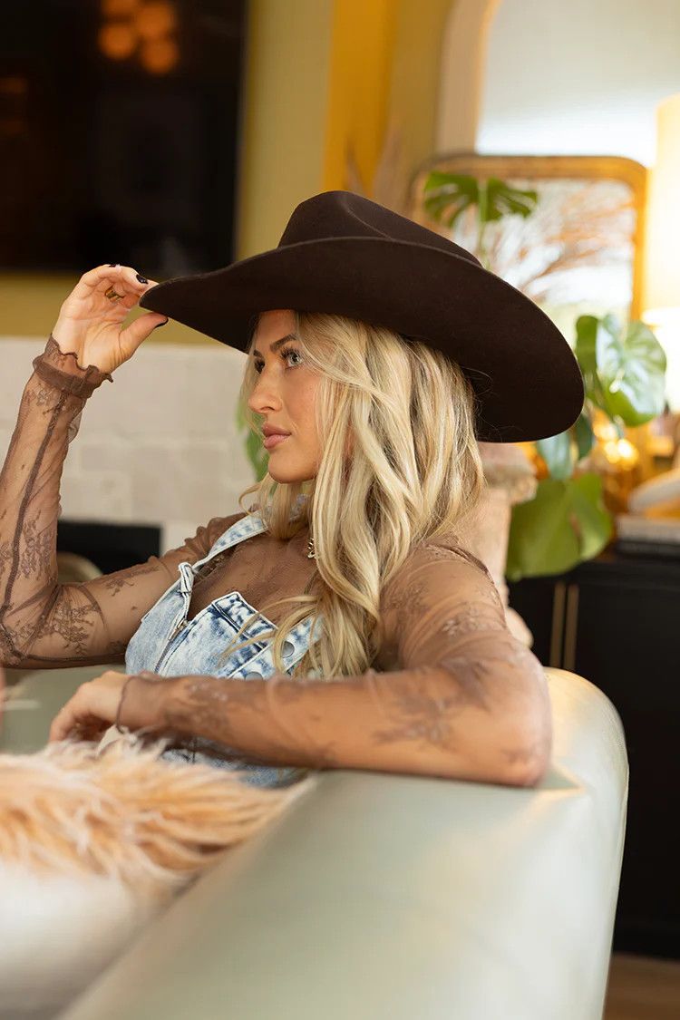 LACE MOCK NECK LONG SLEEVE TOP