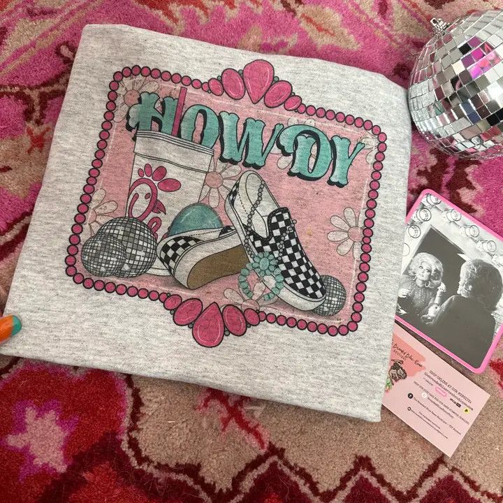 PINK HOWDY CHECKERED WESTERN TEE