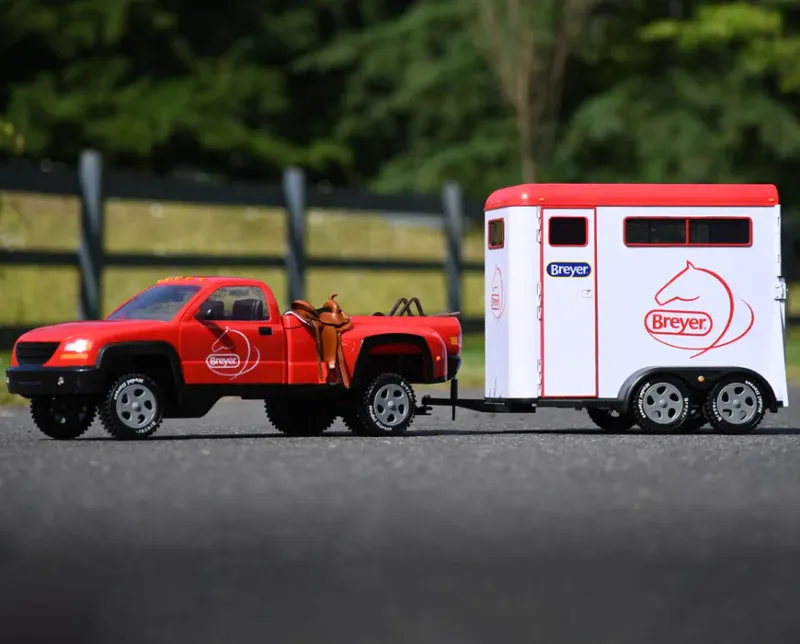 BREYER TRADITIONAL DUALLY TRUCK