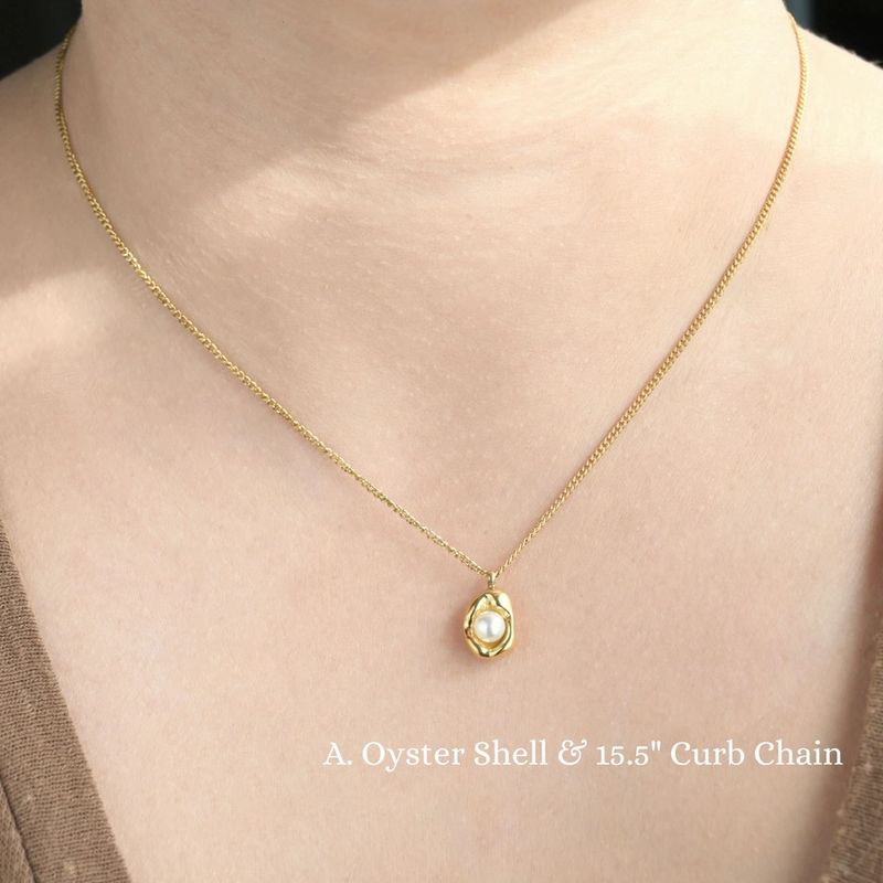 GOLD PEARL OYSTER SHELL CHAIN NECKLACE