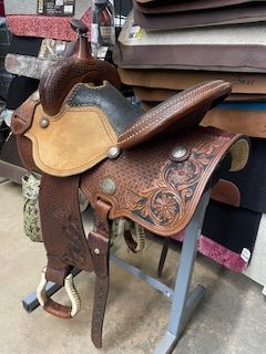 14.5" Used Xtreme Series Molly Powell Barrel Saddle-Wide