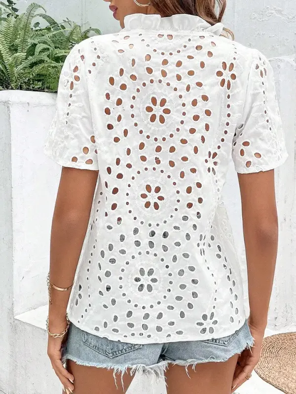 GEOMETRIC EMBROIDERY BLOUSE