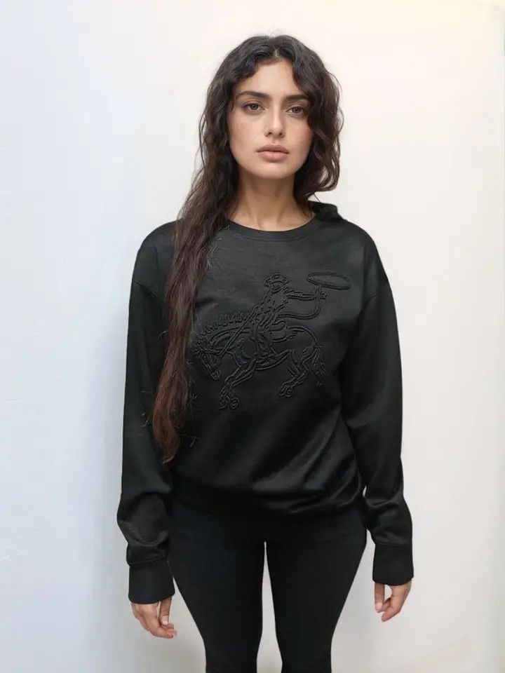BUCKIN&#39; HORSE SWEATSHIRT