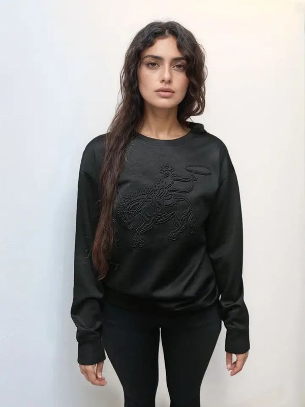 BUCKIN&#39; HORSE SWEATSHIRT