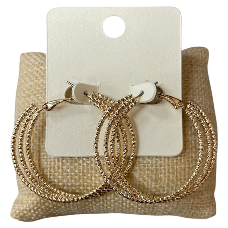 TEXTURE HOOP EARRINGS