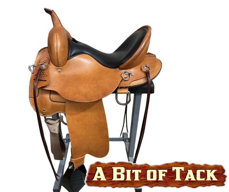 18&quot; Little River Trail Round Skirt Saddle - Wide