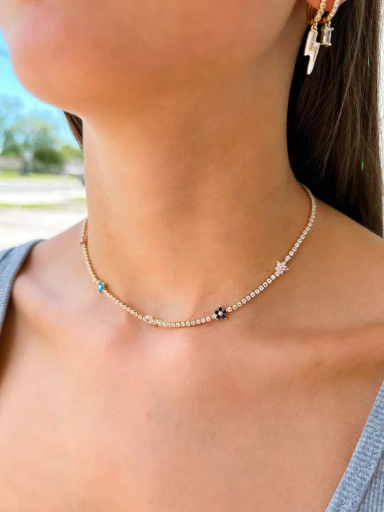 DARCY FLOWER NECKLACE