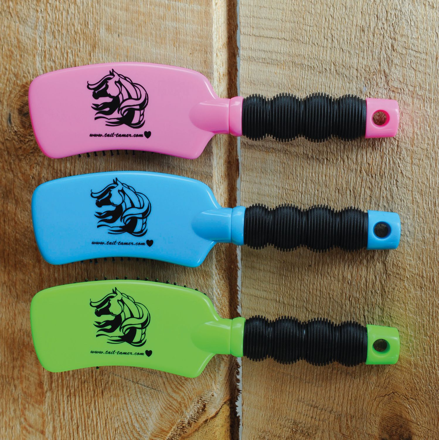 TAIL TAMER MEDIUM MOD BRUSH