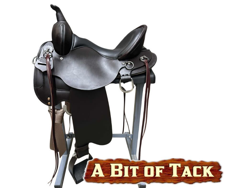 16" Little River Trail Round Skirt Saddle - Regular
