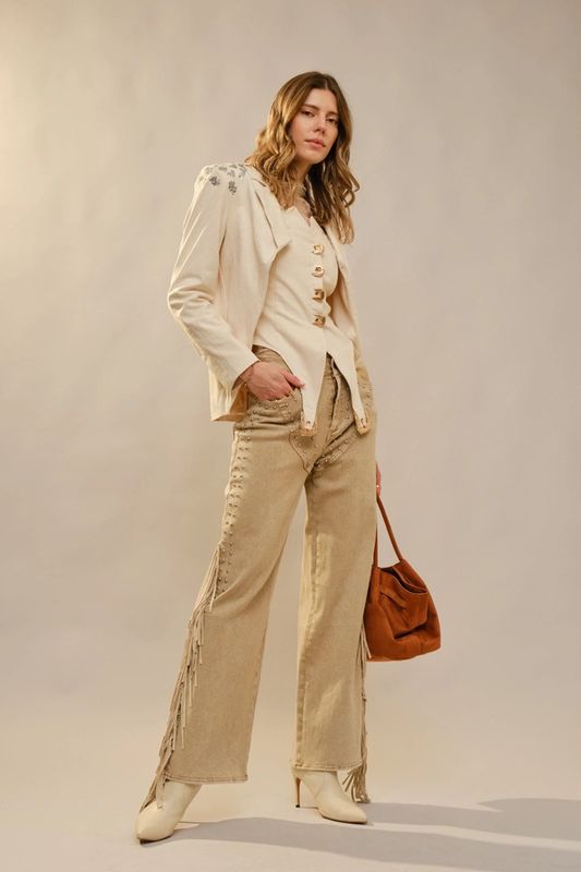 FLORAL EMBROIDERED SPLIT FRONT BLAZER