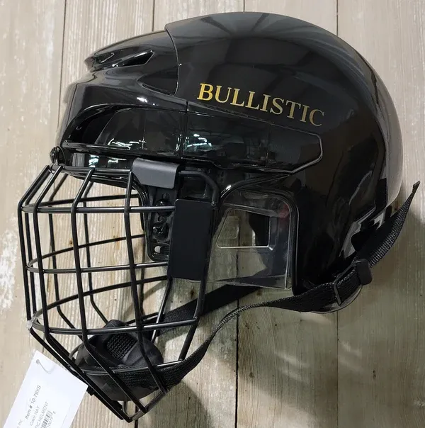 SADDLE BARN BULLISTIC BULL RIDING HELMET