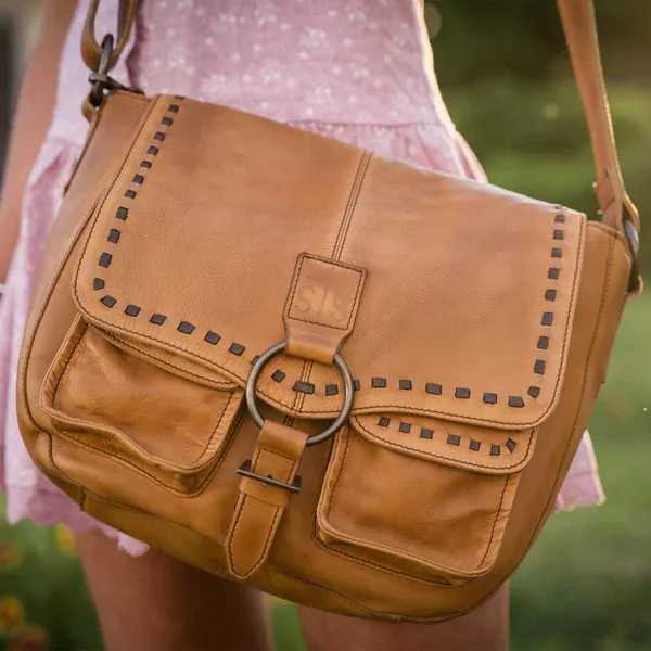 STS BANDERA SADDLE HOBO BAG