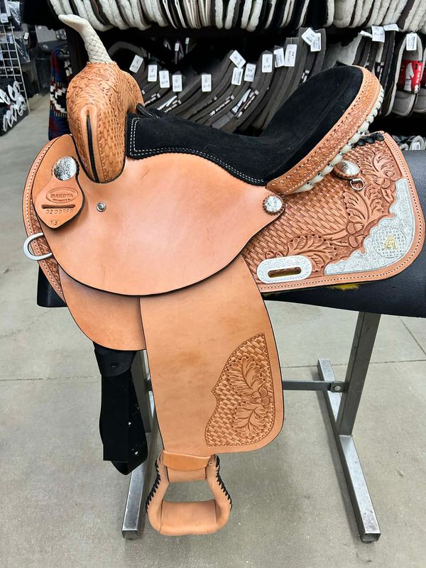 15" Dakota Barrel Saddle