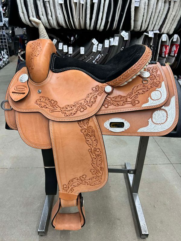 15" Dakota Equitation Saddle