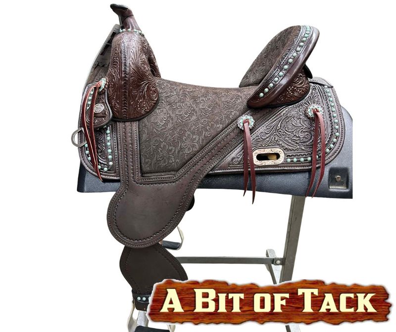 15.5" Circle Y Fischer Remuda Signature Treeless Barrel Saddle