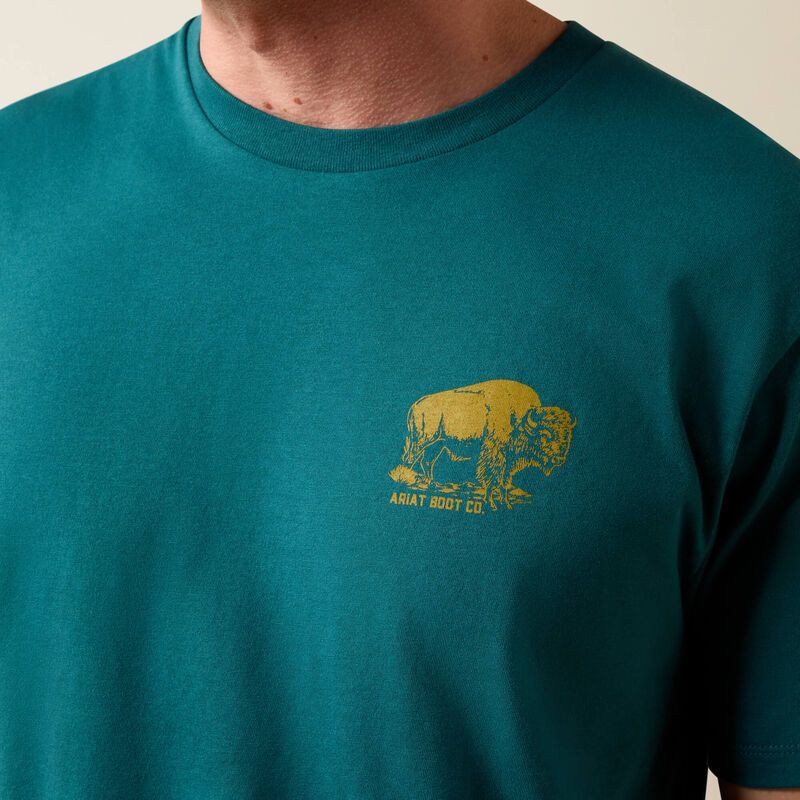 ARIAT BISON WANDER FLAG CLASSIC FIT T-SHIRT