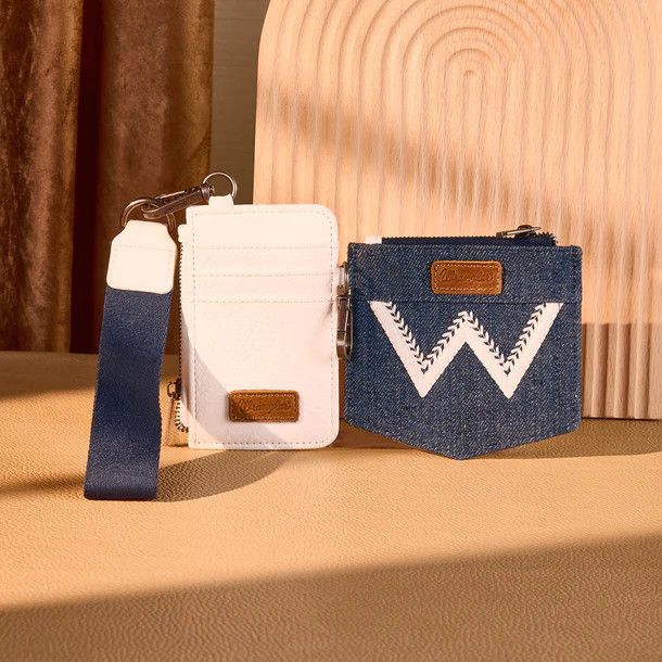 WRANGLER LOGO "W" EMBROIDERED DUAL POUCH WRISTLET