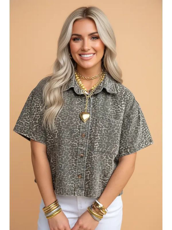 LEOPARD DENIM CROPPED SHIRT