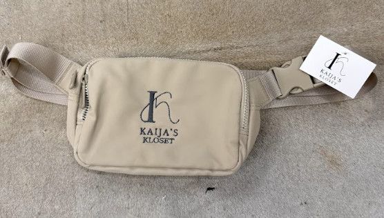 Kaija's Kloset Crossbody