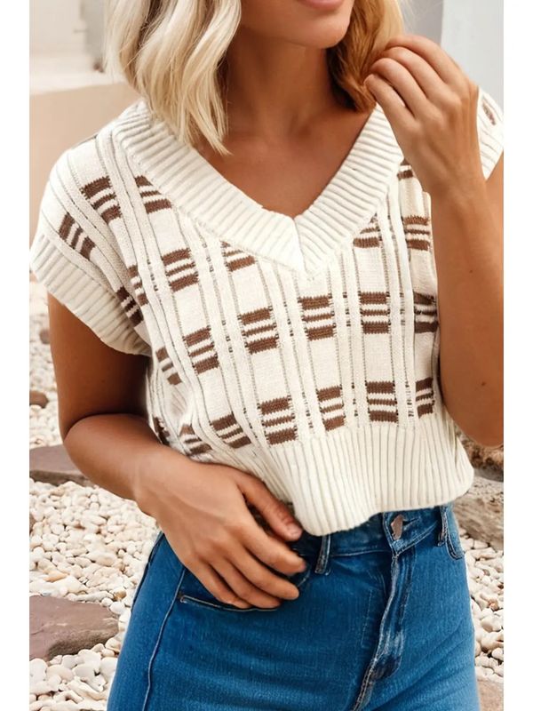 GEOMETRIC SWEATER VEST