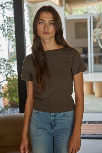 MOD BASIC SHORT SLEEVE TOP