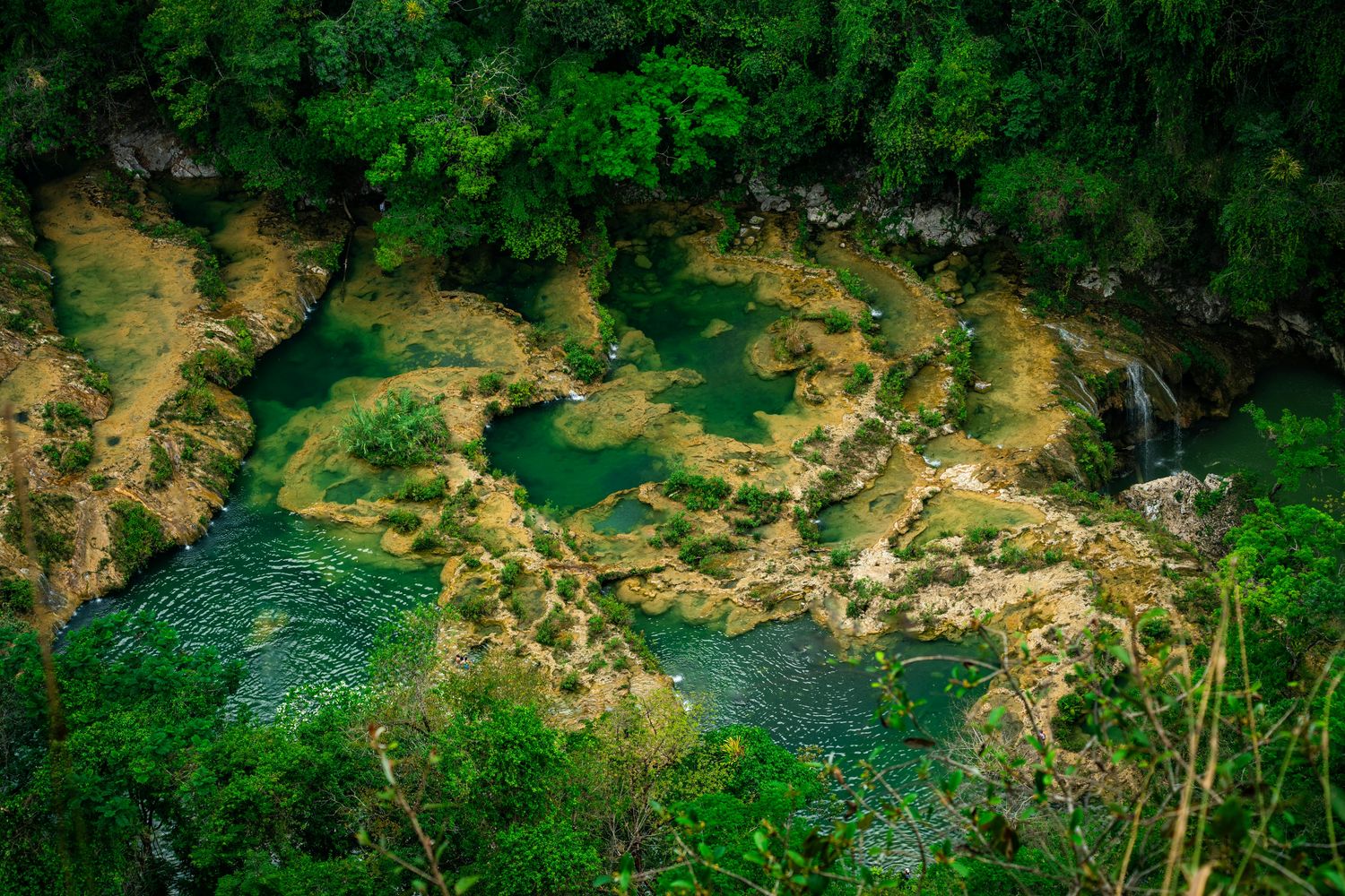 Antigua to Lanquín