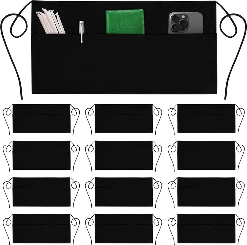 Apron with pocket