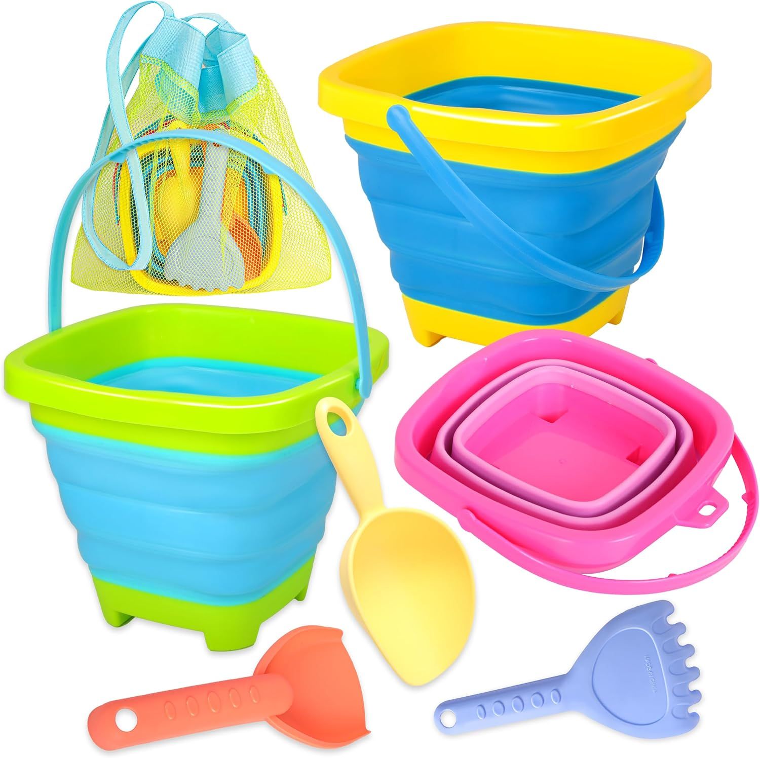 Beach bucket with accessories