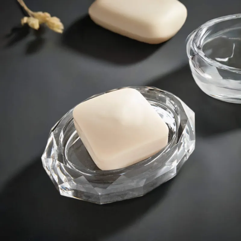 Diamond cut soap dish