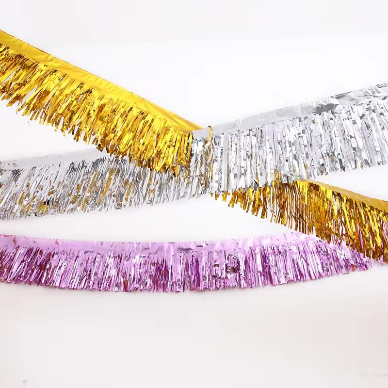 Foil fringe banner - 6.6ftx11.8”