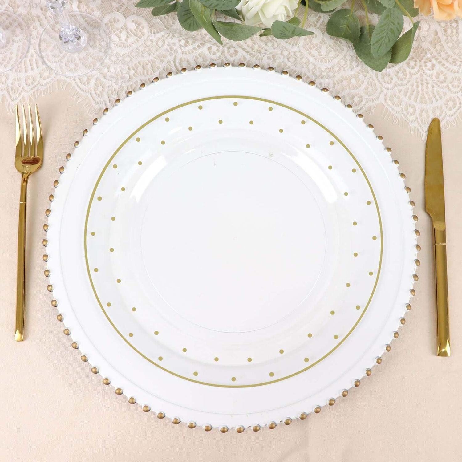 Gold dot plates - 10 piece