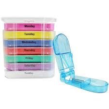 Pill case with cutter