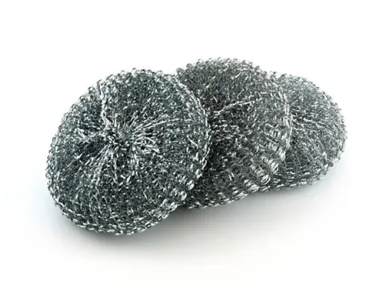 Metal mesh kitchen scourer
