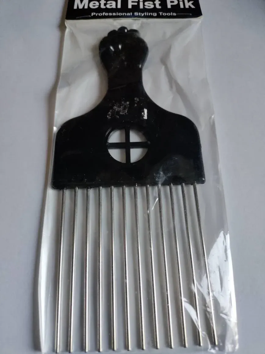 Metal fist pik
