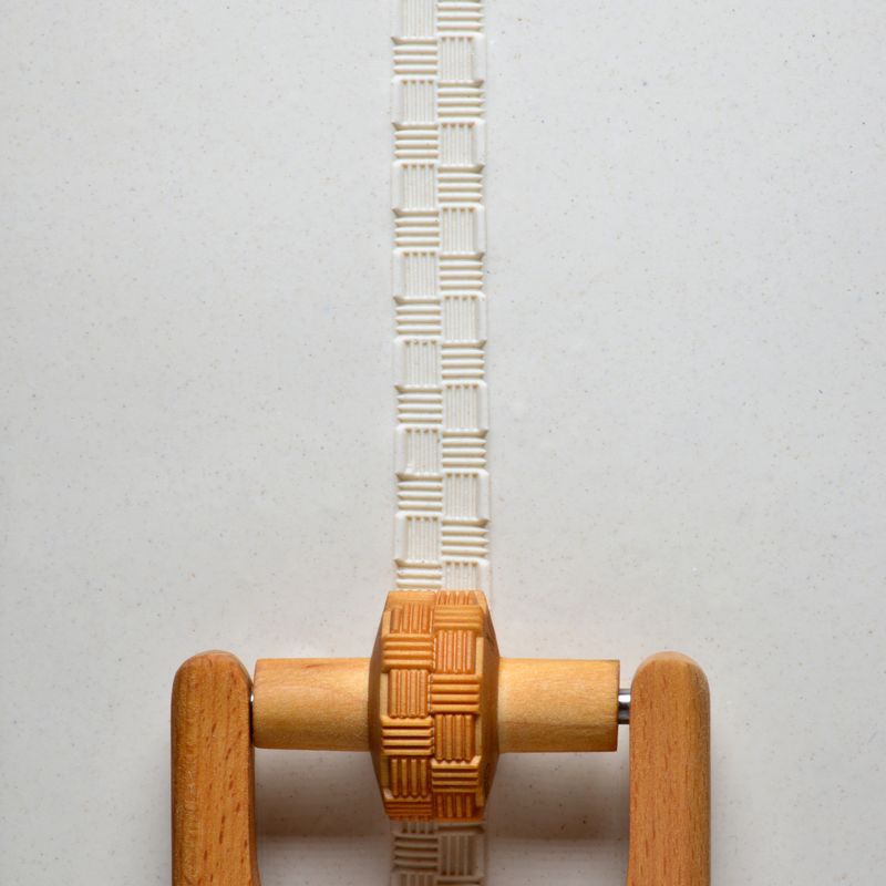 SMALL HANDLE ROLLER - BASKET WEAVE - MKMRS-001
