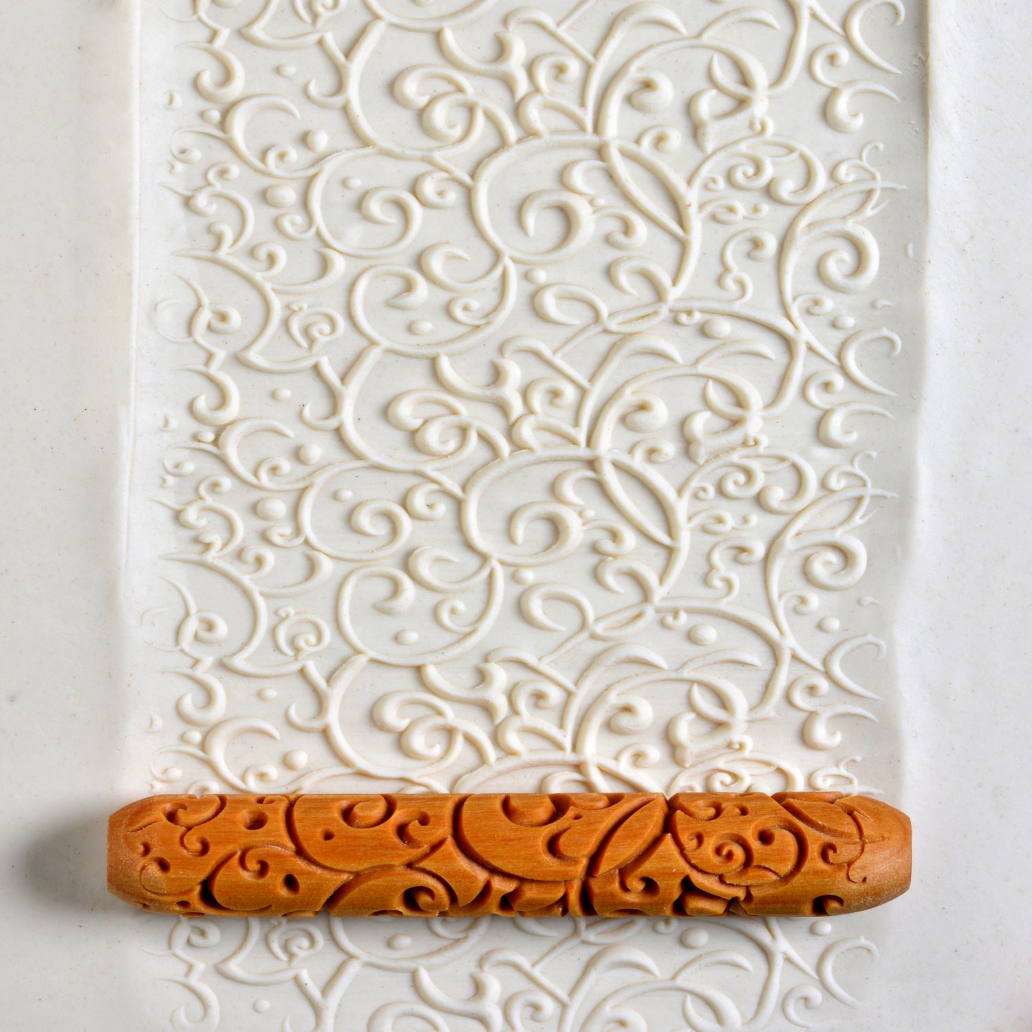 HAND ROLLER - CURLICUE