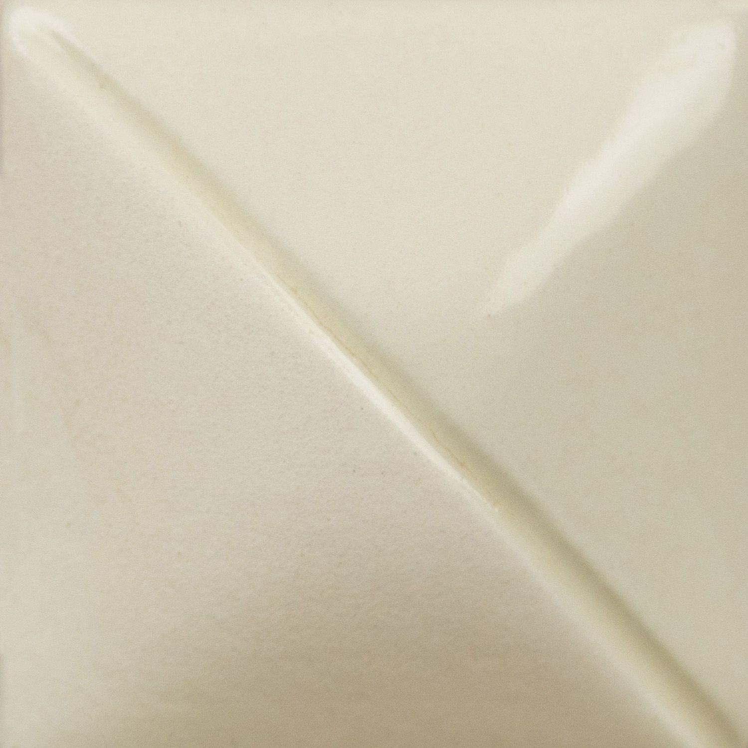 UG067P - IVORY - PINT