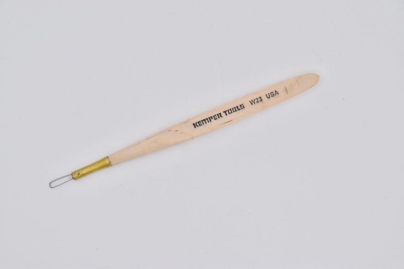 5" WIRE AND WOOD TOOL - W23