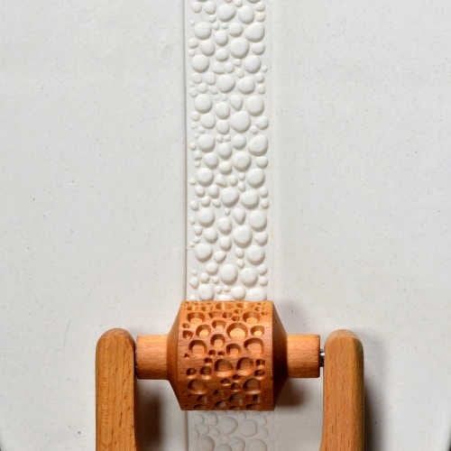 MEDIUM HANDLE ROLLER - COBBLES